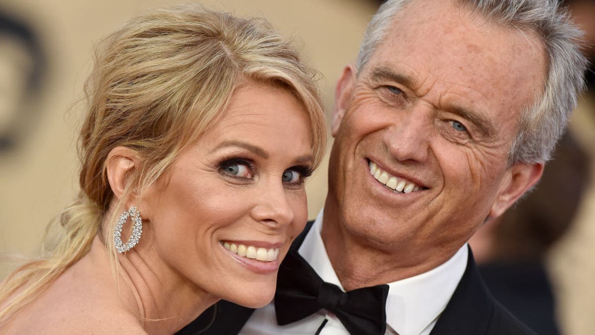 cheryl hines and rfk jr smile