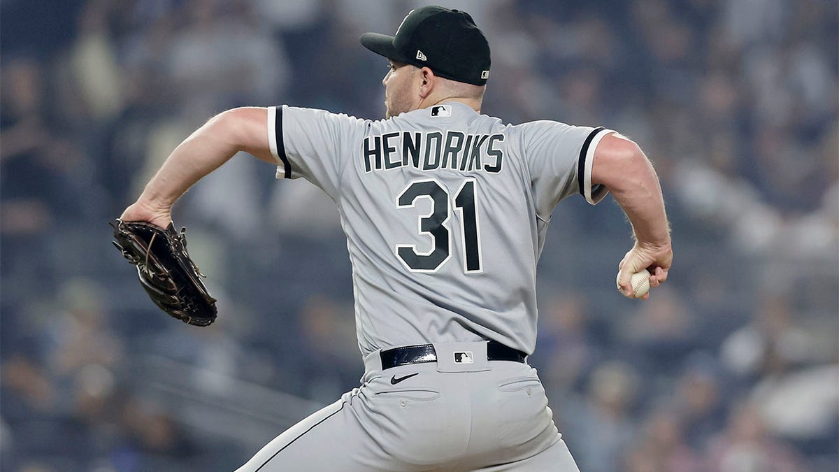 White Sox closer Liam Hendriks gets hair-raising gesture from star-laden  ESPY audience