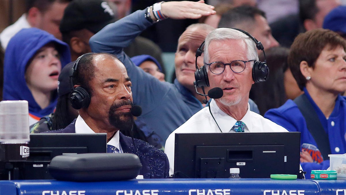 Mike Breen broadcasts game