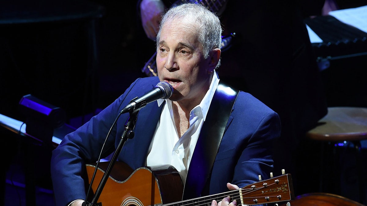 Paul Simon