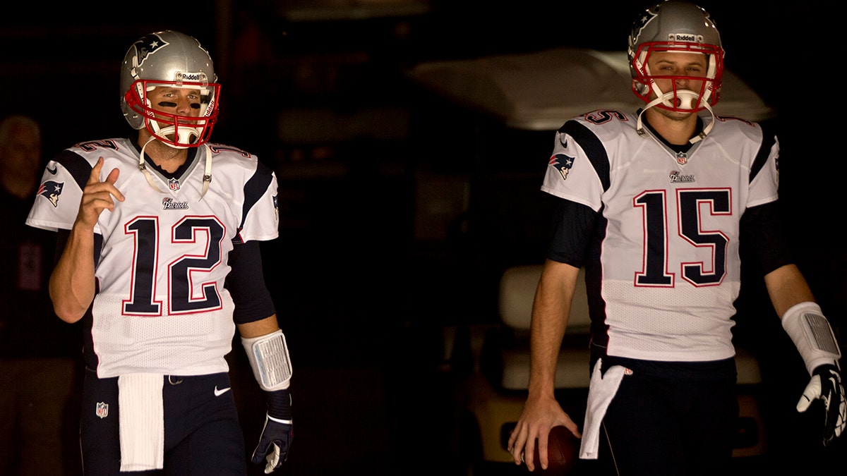 Ryan Mallett and Tom Brady before the Jets game
