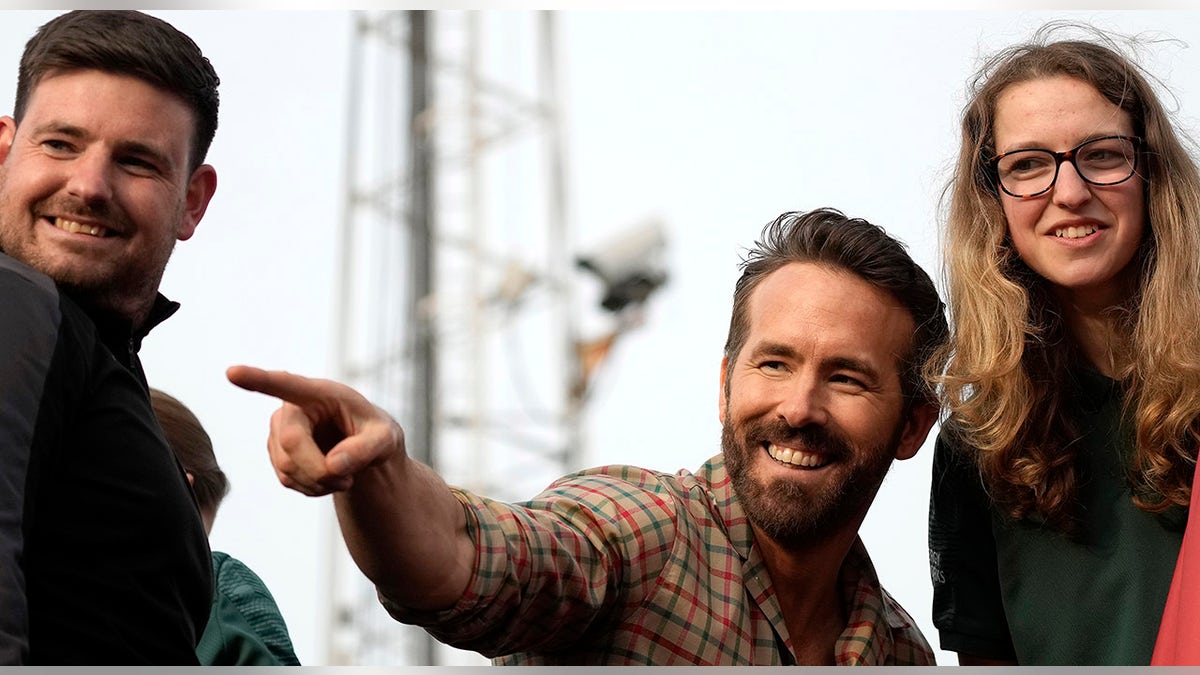 Ryan Reynolds points