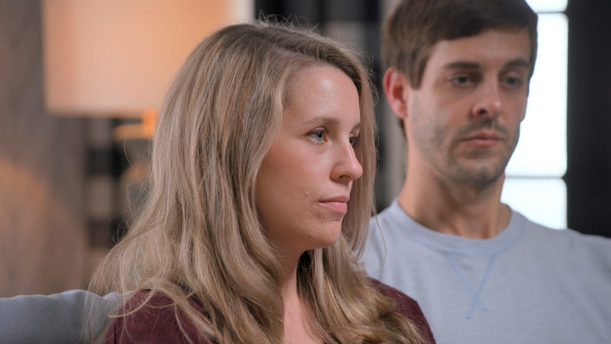 jill duggar with derick on couch in shiny happy people