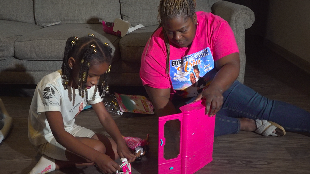 After the death of her only daughter, Kenya Davis is now raising her 6-year-old granddaughter, Myles.