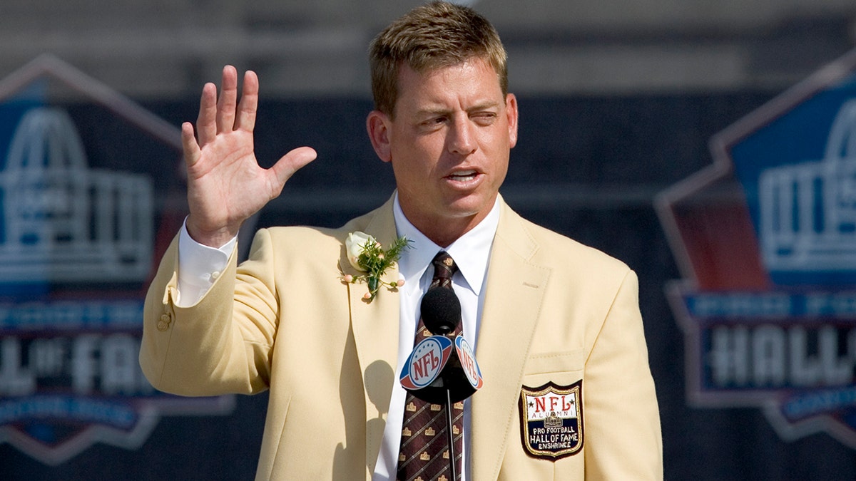 Troy Aikman in Canton