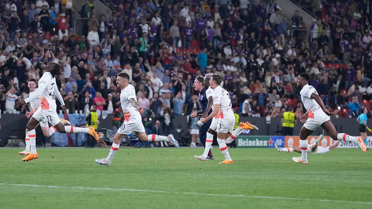 West Ham players celebrates goal