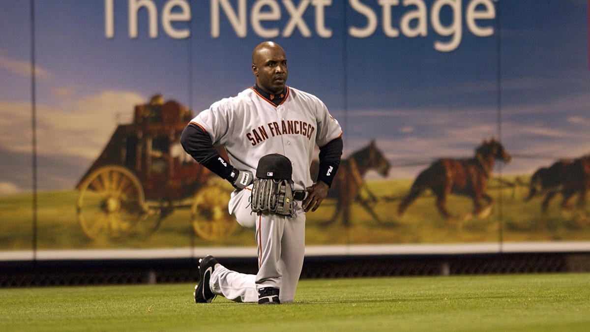 Barry Bonds admits he 'wasn't the best clubhouse guy,' says
