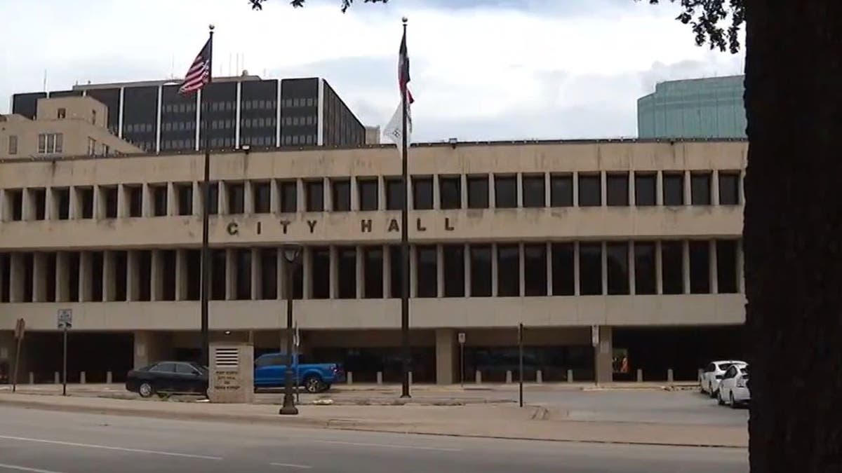Exterior of Fort Worth City Hall