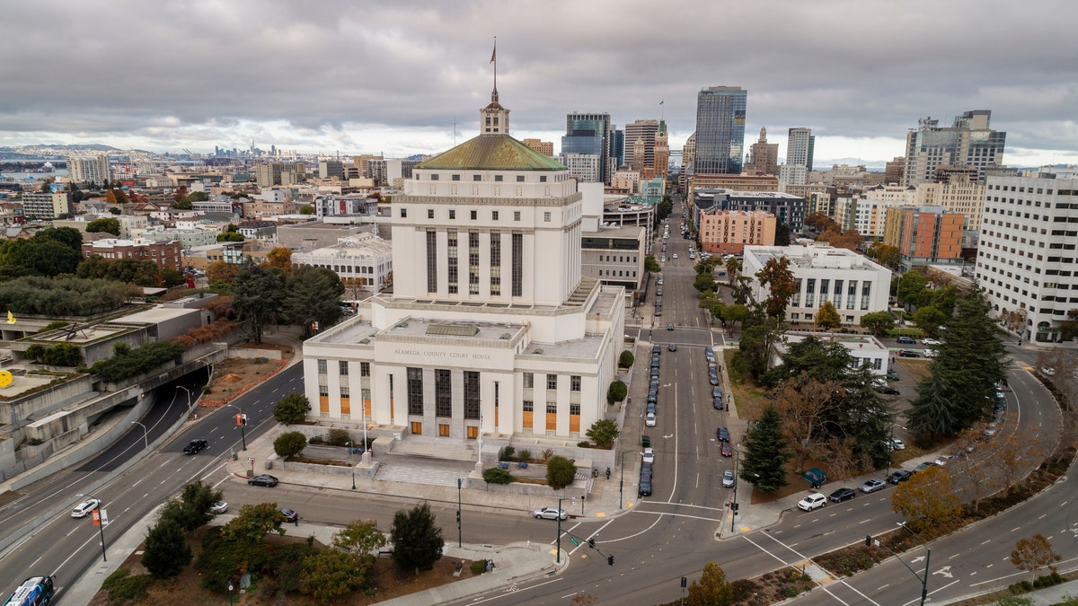 Aerial photo of Oaklands main courthouse