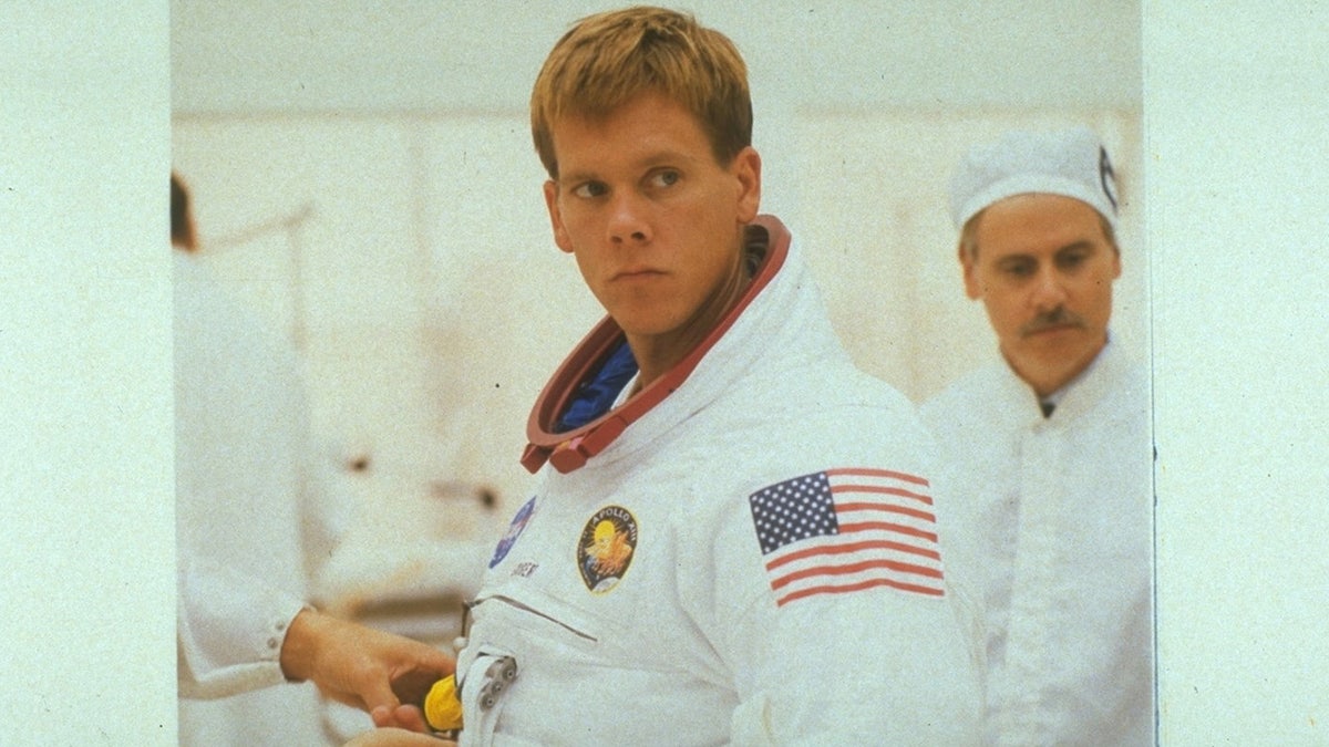 Kevin Bacon in a scene for "Apollo 13"