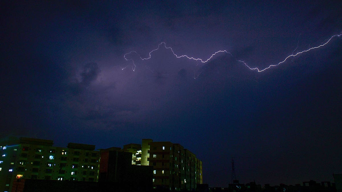 Lightning strikes kill 10 in Pakistan as pre-monsoon rains lash region ...