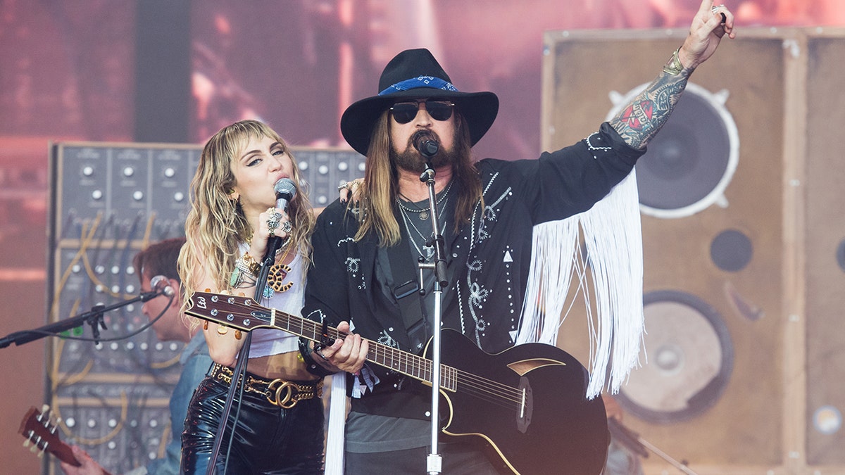 Billy Ray Cyrus Says Country Radio Is Rejecting His New Song
