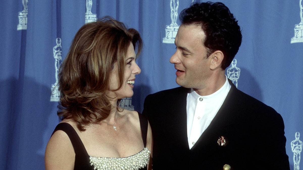 Tom Hanks and Rita Wilson at the 1995 Oscars