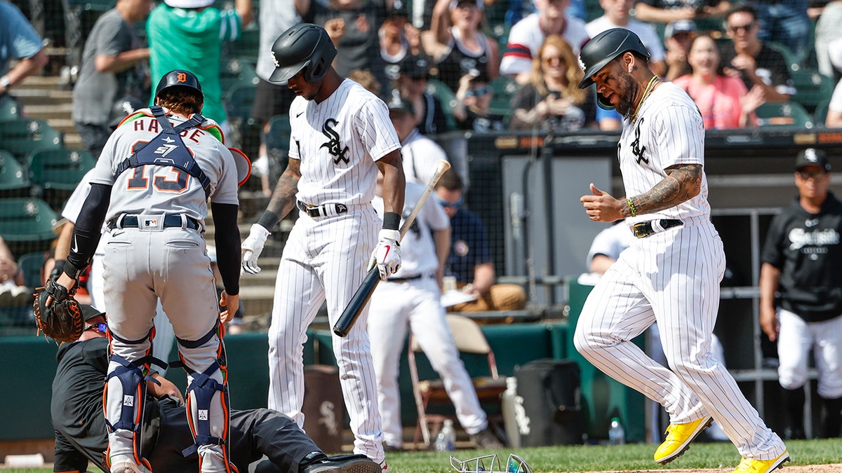 White Sox win on walk-off with unexpected help from umpire