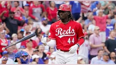 Reds top prospect Elly de la Cruz's first career home run leads to announcer's electric call during broadcast