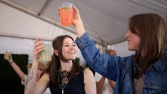 Country duo Larkin Poe champion sobriety, mental health in music with 1 Million Strong initiative