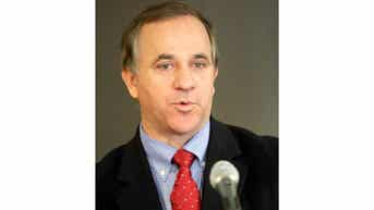 Federal prosecutors say Steve Buyer, a former Indiana congressman, should pay $1.4 million in restitution