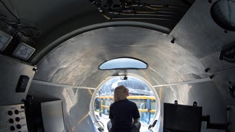 Ex-Navy psychologist explains what it could be like on missing Titanic sub right now