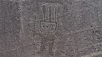 AI reveals ancient symbols hidden in Peruvian desert famous for alien theories