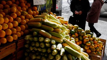 Community kitchen struggles as inflation pushes more families into poverty in Buenos Aires