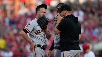 Giants place Alex Cobb on IL with oblique strain