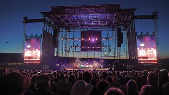 Shooting near Washington amphitheatre leaves at least 2 dead, 3 wounded; suspect arrested