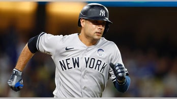 Yankees' Isiah Kiner-Falefa stuns Mets by stealing home off Brooks Raley