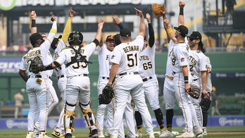 Struggling Padres' brutal blunder in game against Pirates leads to 5th consecutive loss