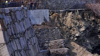 Rhode Island seeking federal funding for Newport Cliff Walk repairs