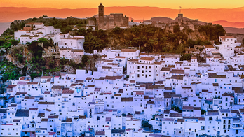 Man attacked, beaten with bottle by squatters who took over vacation home