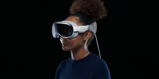 The new Vision Pro VR headset