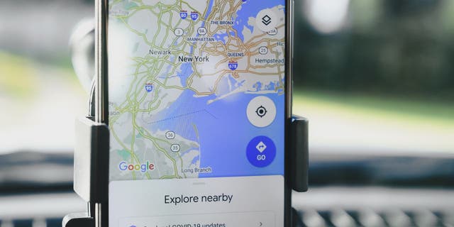 Peta Google ditampilkan di ponsel