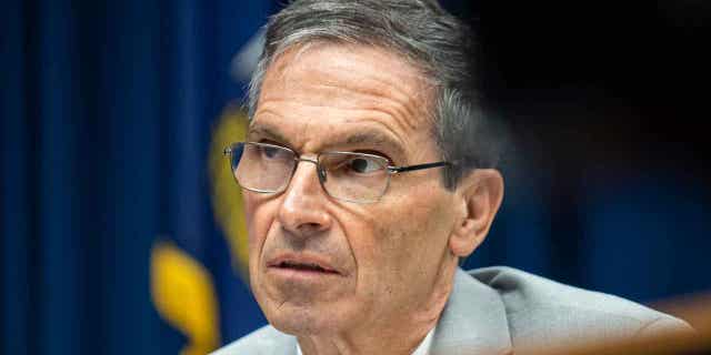 Sen. Fred Mills