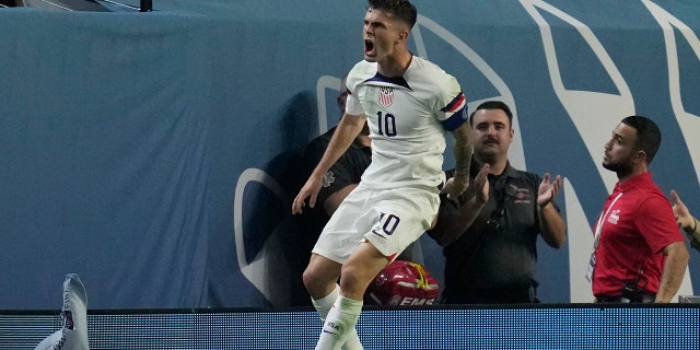 Christian Pulisic celebrating