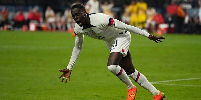 Timothy Weah celebrating