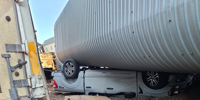 Truck crushed by derailed train in Arizona