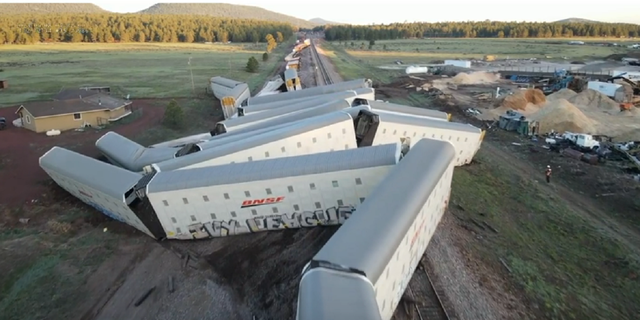 Northern Arizona train derailment