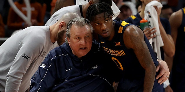 Bob Huggins coaches