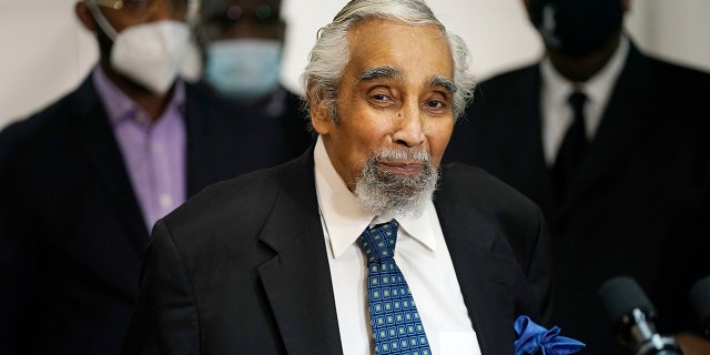 Former Congressmen Charles Rangel makes a speech