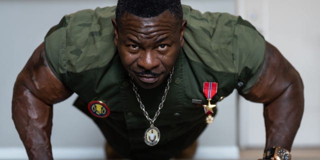 Chef Andre Rush push ups