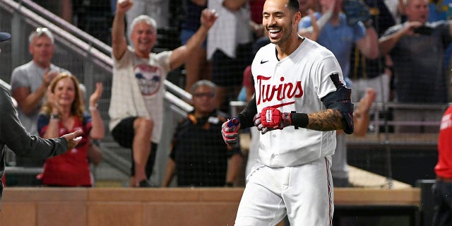 As the Twins rally to defeat the Brewers, Carlos Correa hits the game-winning home run 4 Carlos Correa celebrates