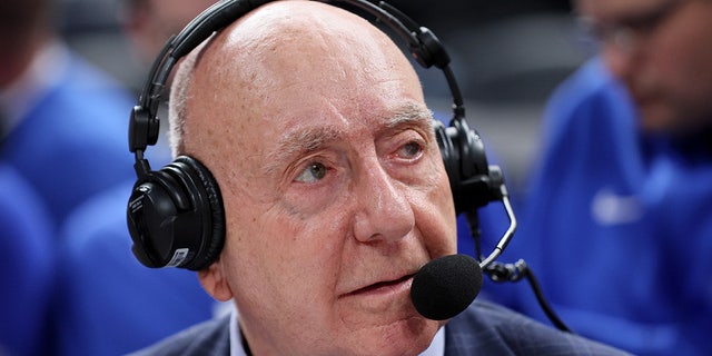 Dick Vitale calls a basketball game