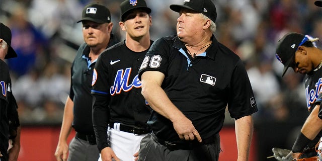 Bill Miller ejects Drew Smith