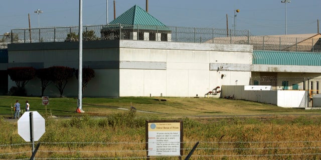 Former California prison guard who allegedly called inmate 'girlfriend ...