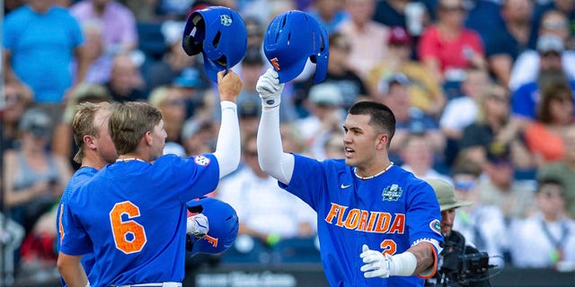 Ty Evans celebrates with Tyler Shelnut