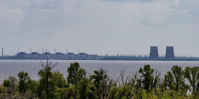 Ucrania se vio obligada a cerrar su planta nuclear más grande debido a los enfrentamientos y las inundaciones. 4 ENERHODAR, Ucrania