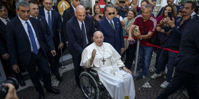 Pope Francis Gemelli Hospital waves