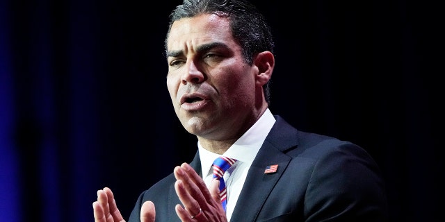 Francis Suarez