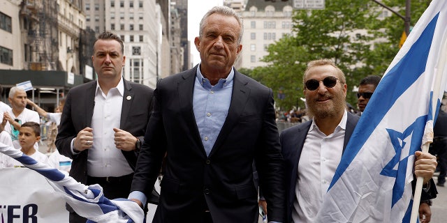 Robert Kennedy Jr. marches in NYC Israel parade