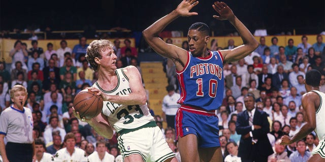Dennis Rodman guards Larry Bird